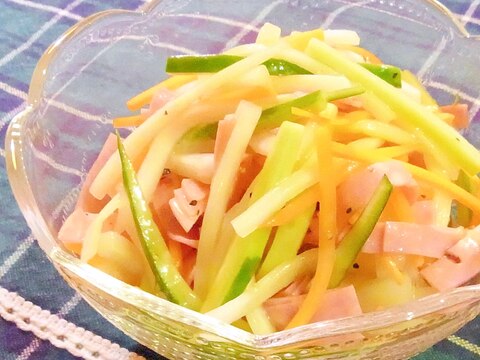 ボローニャソーセージと細切り野菜のマリネ